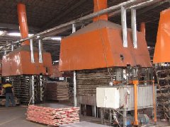 根本木業建筑模板生產設備熱壓機